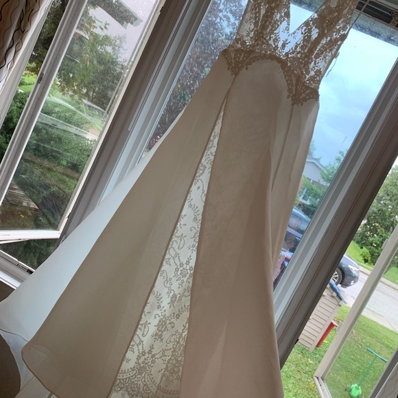 BNWT Lace wedding dress - Picture 9 of 10